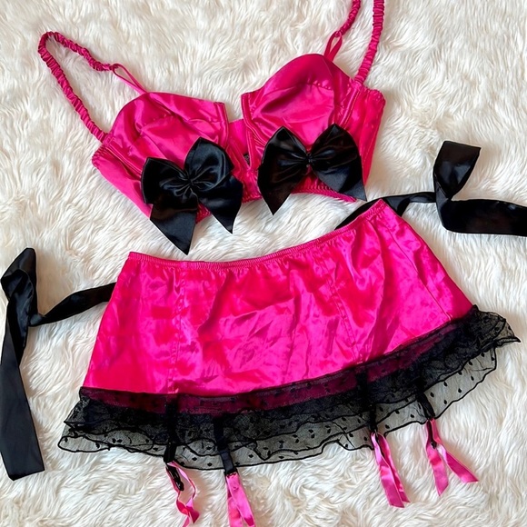 Victoria’s Secret Sexy Little Things Set - Picture 1 of 6